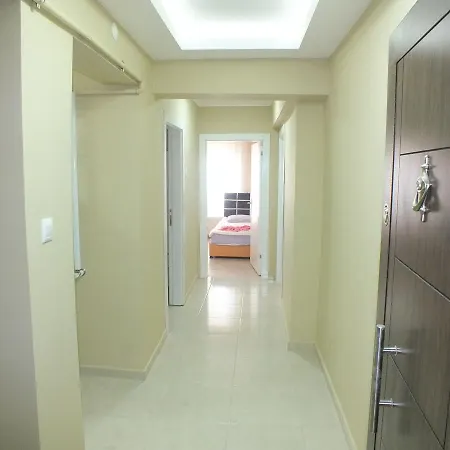 Rain House Apartment *